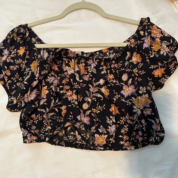 Off the shoulder top - Picture 2 of 5